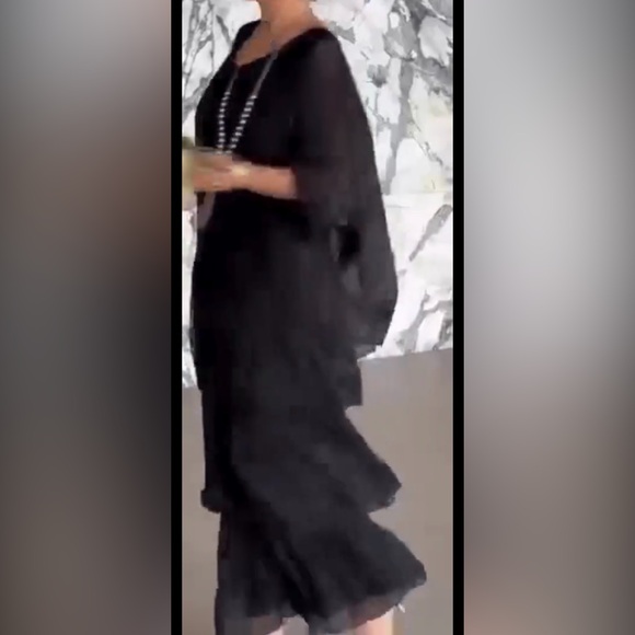 Dresses & Skirts - NEW !! Amazing BLACK  cascading tiered maxi dress Size Large.  $75